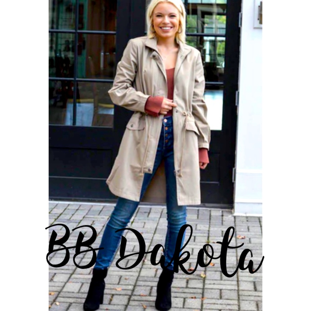 NWT BB Dakota Killer Queen Coat XS